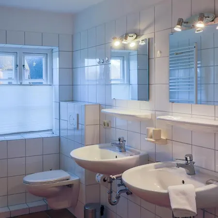 Britta Апартаменты