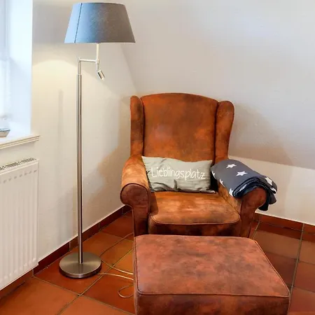 Britta Апартаменты